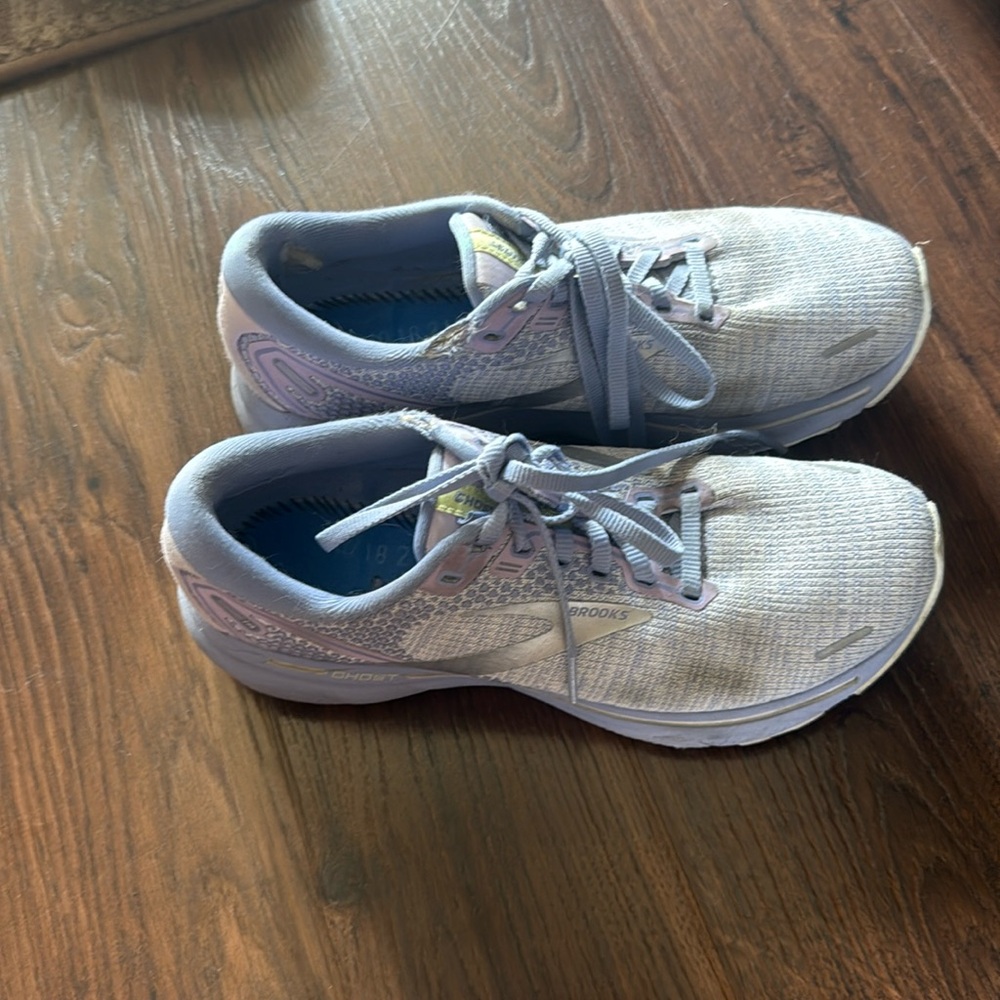 Brooks ghost running shoes, in pretty good condition moderately used